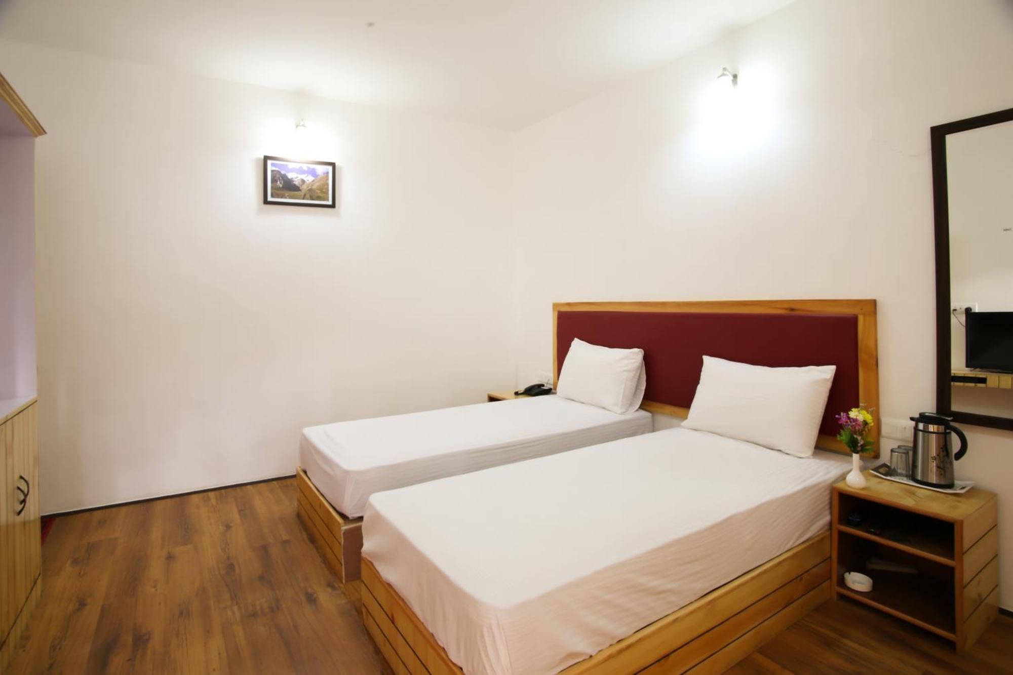 Hotel Lhalingkha Leh Esterno foto