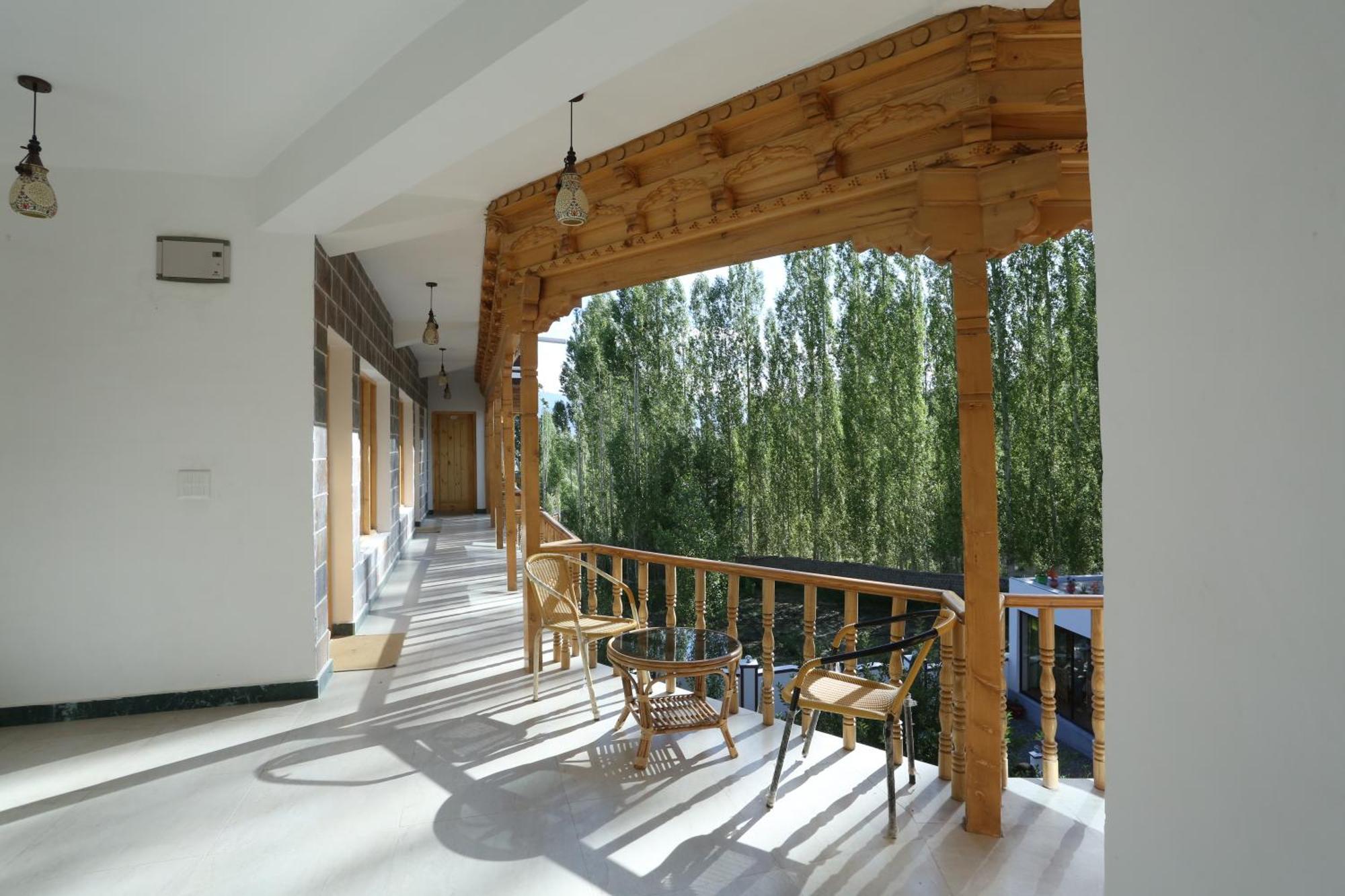 Hotel Lhalingkha Leh Esterno foto